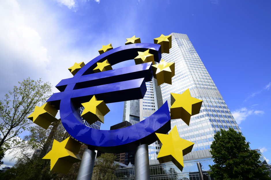 12) European Central Bank: 504.8 tonnes 